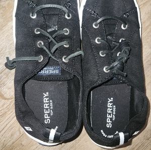 Woman's sperrys